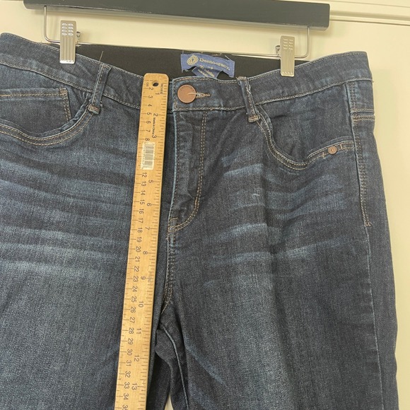 Democracy Womens Jeans Dark Blue Wash Distressed Frayed Hem Size 14 - Picture 9 of 10